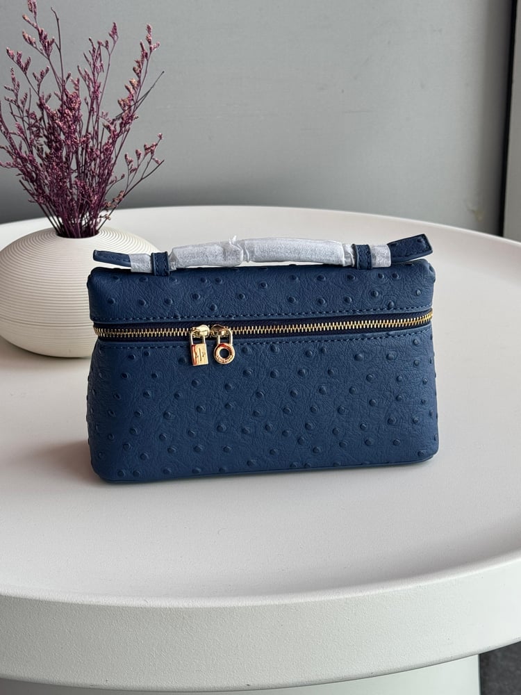 شنطة لورو بيانا مقاس 19 سم Loro Piana Bag 19 cm