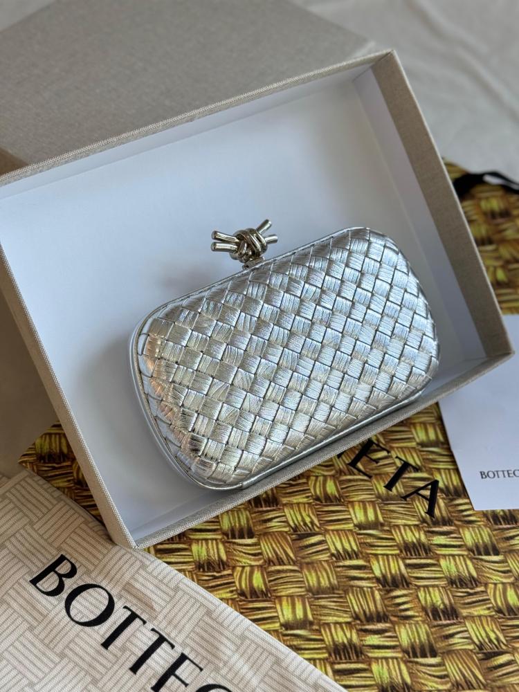 باوتش كلاتش بوتيغا | Bottega Veneta Clutch