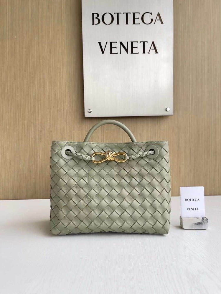 شنطة بوتيغا فينيتا 25 سم Bottega Veneta Bag 25 cm