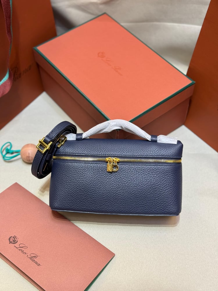 شنطة لورو بيانا 19 سم Loro Piana Bag 19 cm
