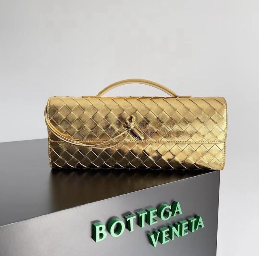 باوتش كلاتش بوتيغا 31 سم | Bottega Veneta Clutch 31 cm
