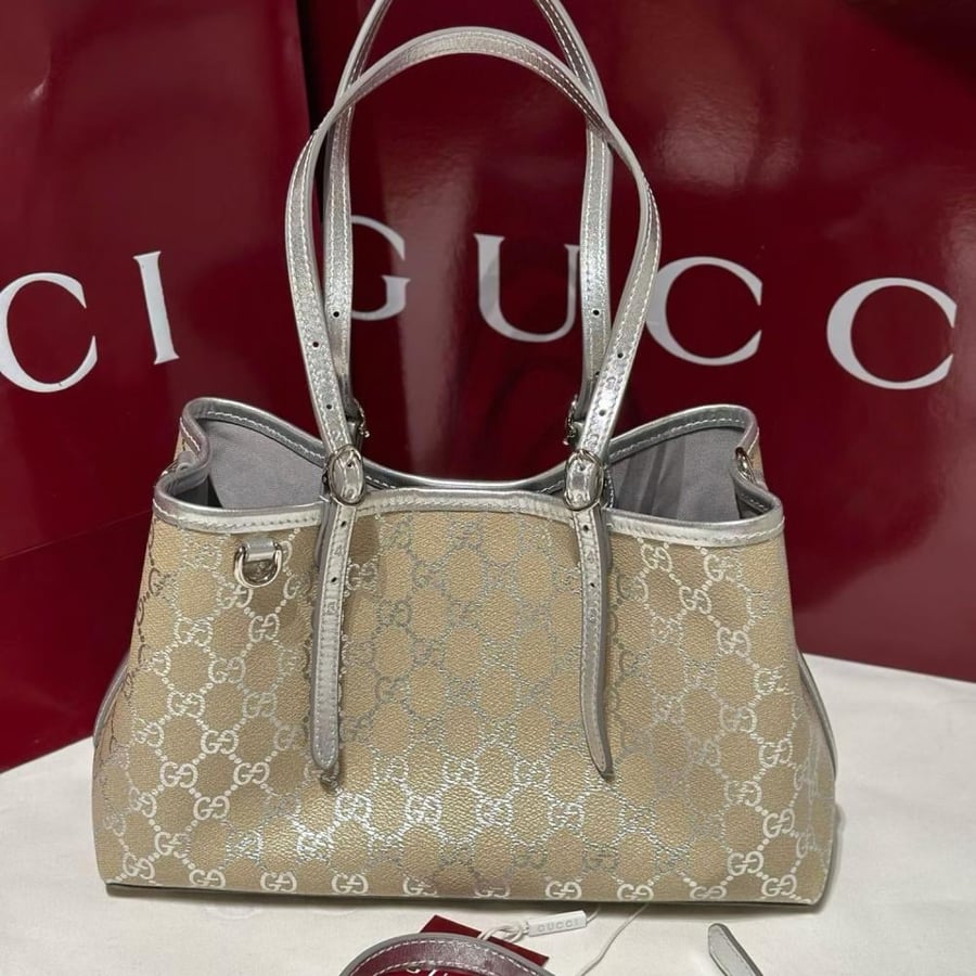 شنطة غوتشي GG Emblem Gucci GG Emblem Bag