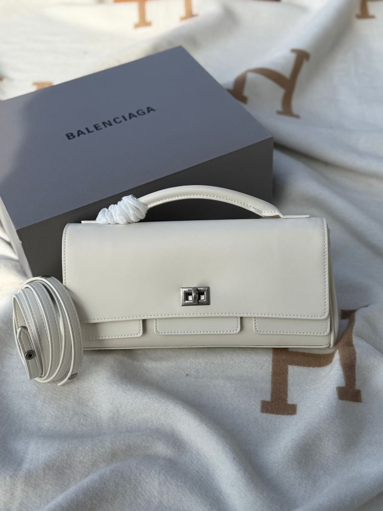 شنطة بالنسياغا 26 سم | Balenciaga Bag 26 cm