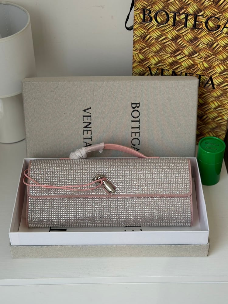 شنطة بوتيغا كلاتش | Bottega Veneta Clutch