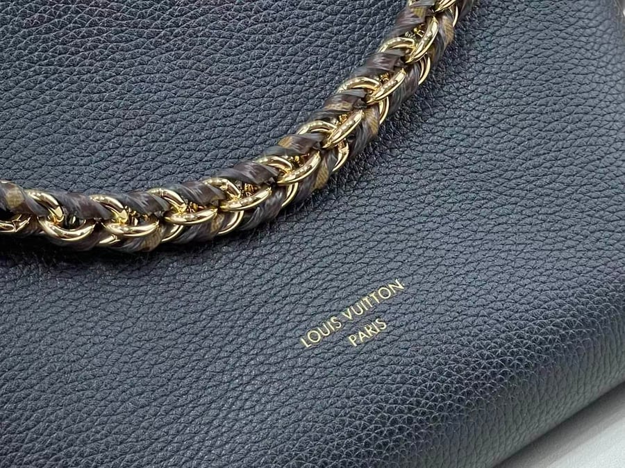 شنطة لويس فيتون 17 cm