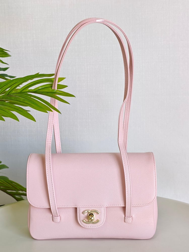 شنطة شانيل 22 سم Chanel Bag 22 cm