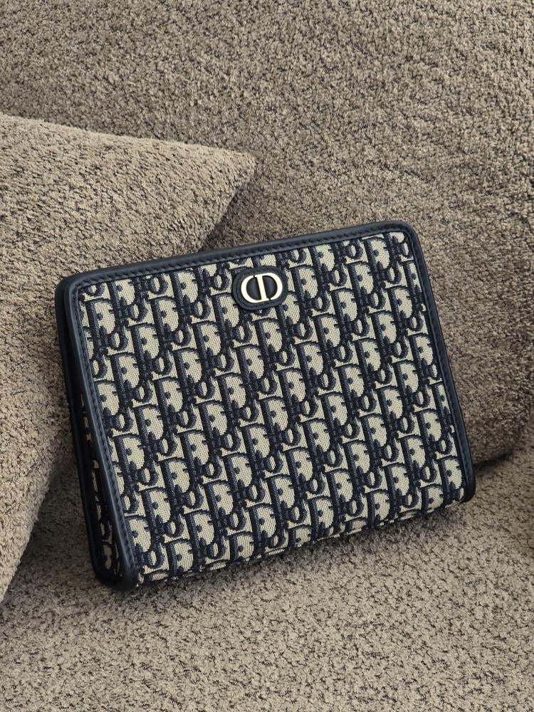 باوتش ديور 26 سم | Dior Pouch 26 cm