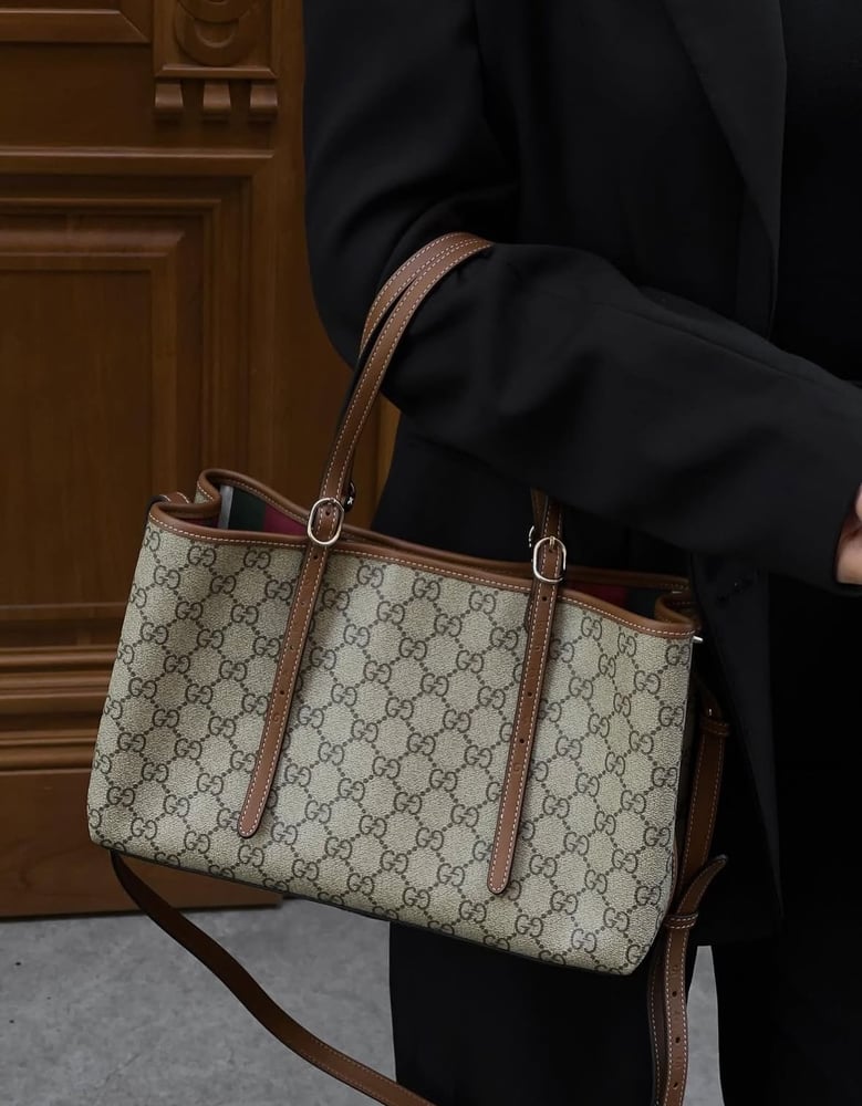 شنطة غوتشي GG Emblem | Gucci GG Emblem Bag