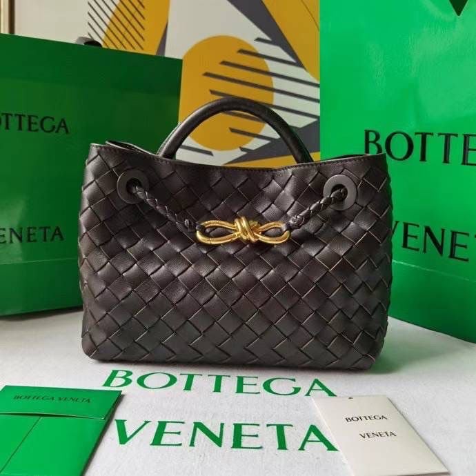 شنطة بوتيغا | Bottega Veneta Bag