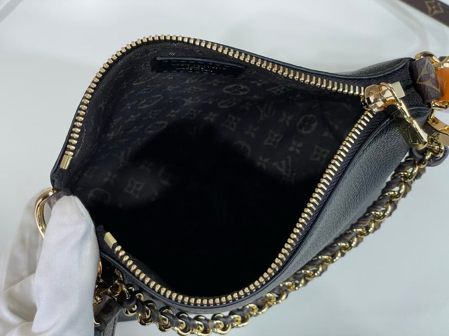 شنطة لويس فيتون 17 cm
