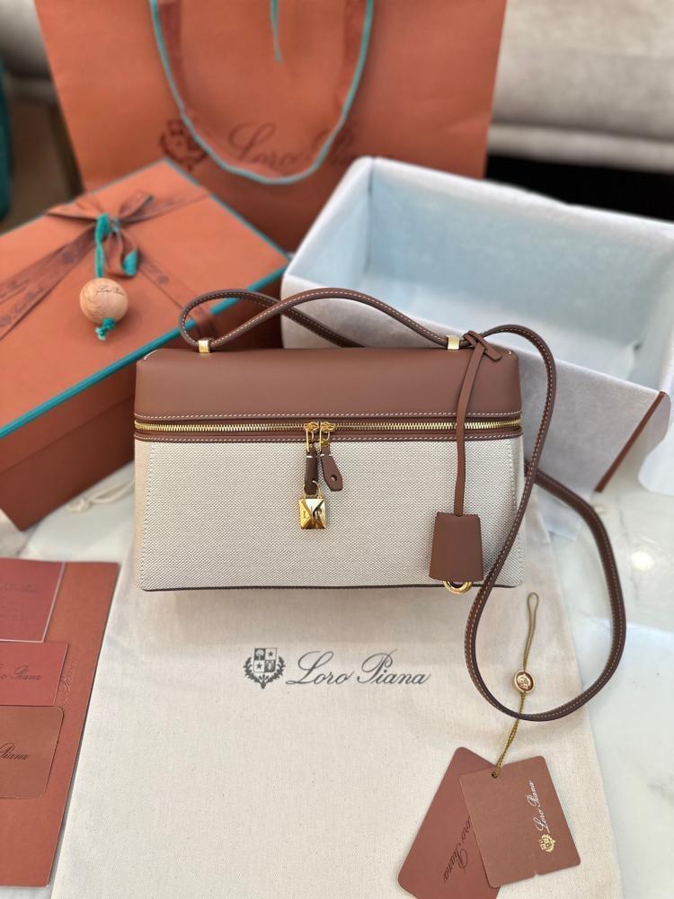 شنطة لورو بيانا مقاس 27 x 16 x 10 سم Loro Piana Bag 10 cm