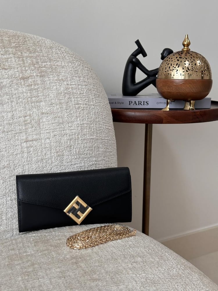 شنطة فندي بودي كروس Fendi Bag