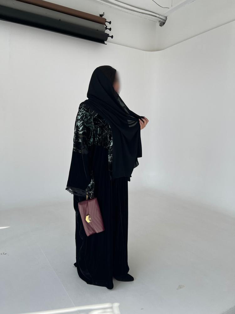 Black Dual-Velvet Abaya Half Bisht Cut