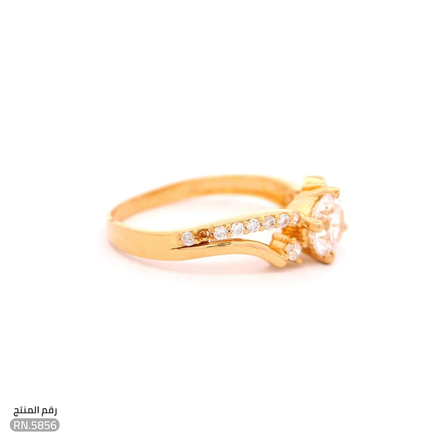 خاتم ذهب عيار 21 تصميم أنيق وفصوص فخمة (RN.5856)