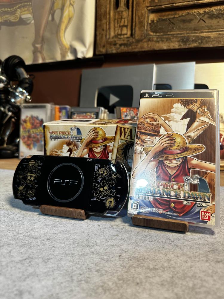 PSP One Piece exclusive rare version - with the box