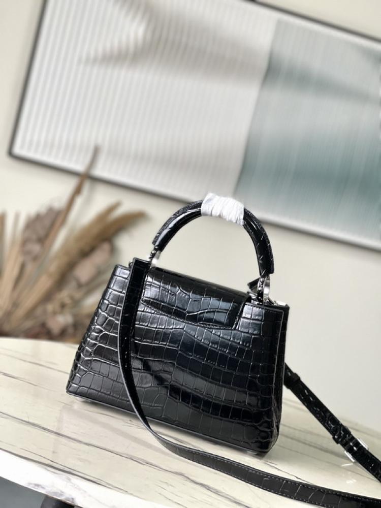 LV لويس فيتون Capucines مقاس27