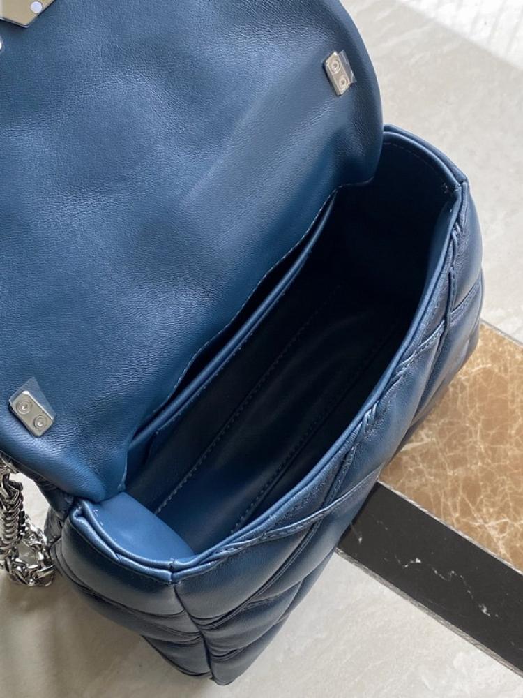 LV لويس فيتون