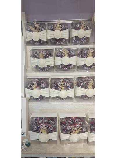 Party Favors and Gifts - 12 Pieces