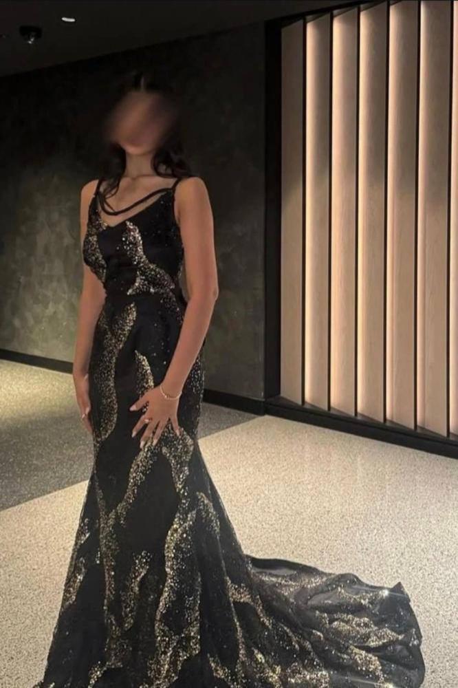 Maya's dress