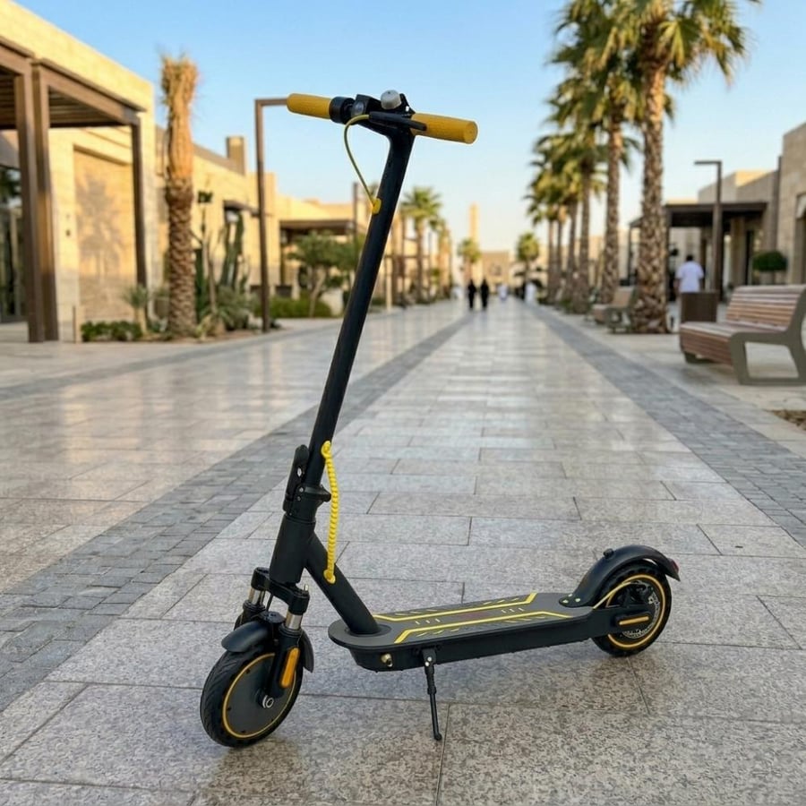 سكوتر كهربائي نيوسبيد دينمو 350W وبطارية 36V مع مساعدات هيدروليك أمامية وتطبيق جوال وكفرات حجري 8 انش