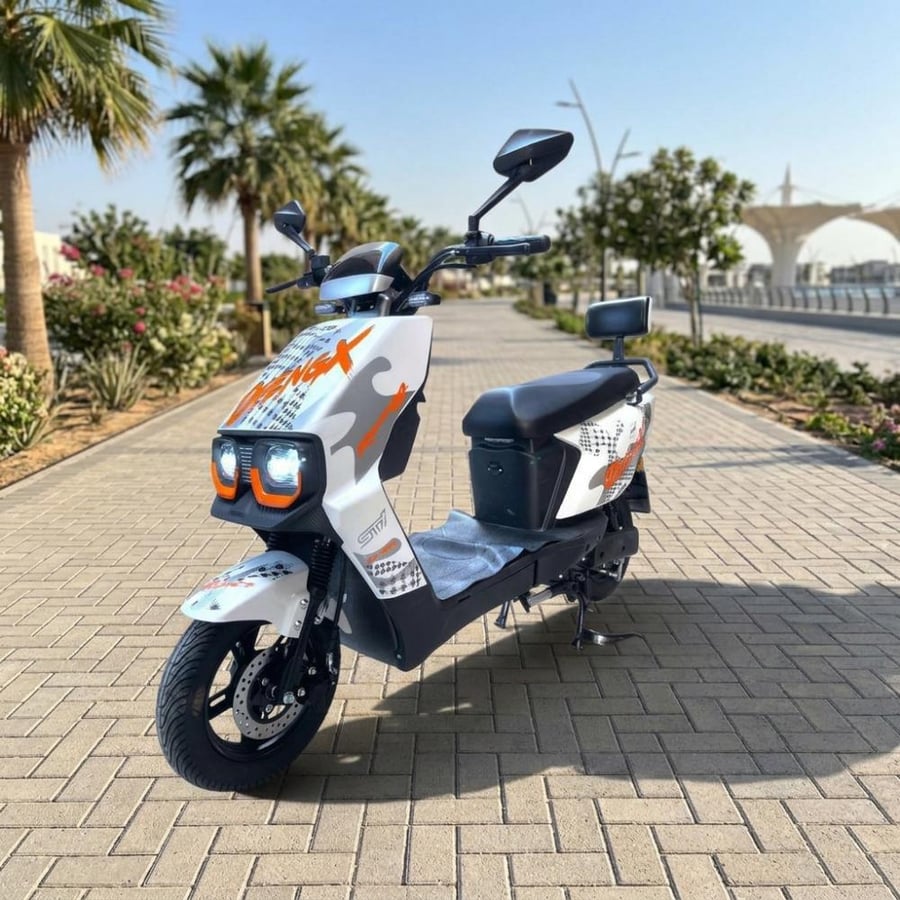 دباب سكوتر N9 الرياضي الكهربائي بقوة 4000 واط وبطارية 72 فولت 20 أمبير مع فرامل زيت ومساعدات مزدوجة