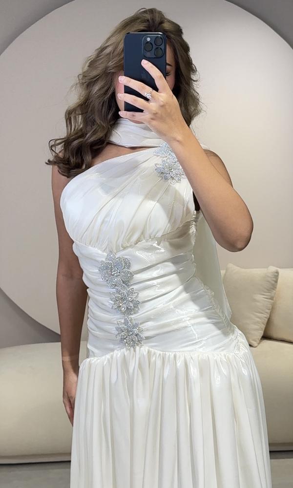 Evening dress beige decorated with crystal brooches