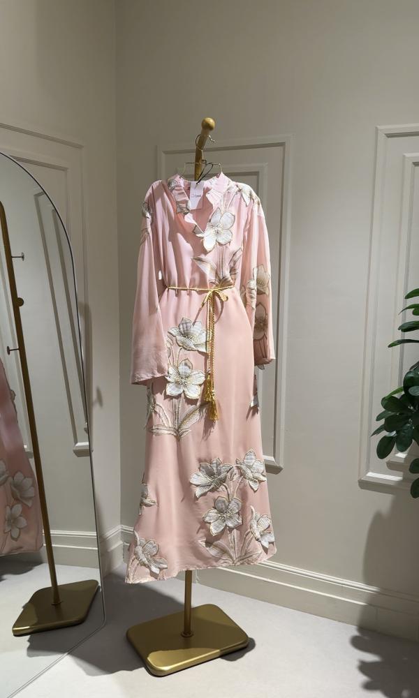 Ramadan gown with embroidered coral