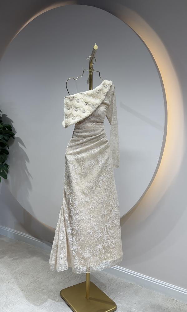 Long beige evening dress with one shoulder