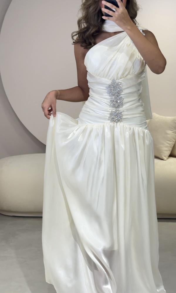 Evening dress beige decorated with crystal brooches