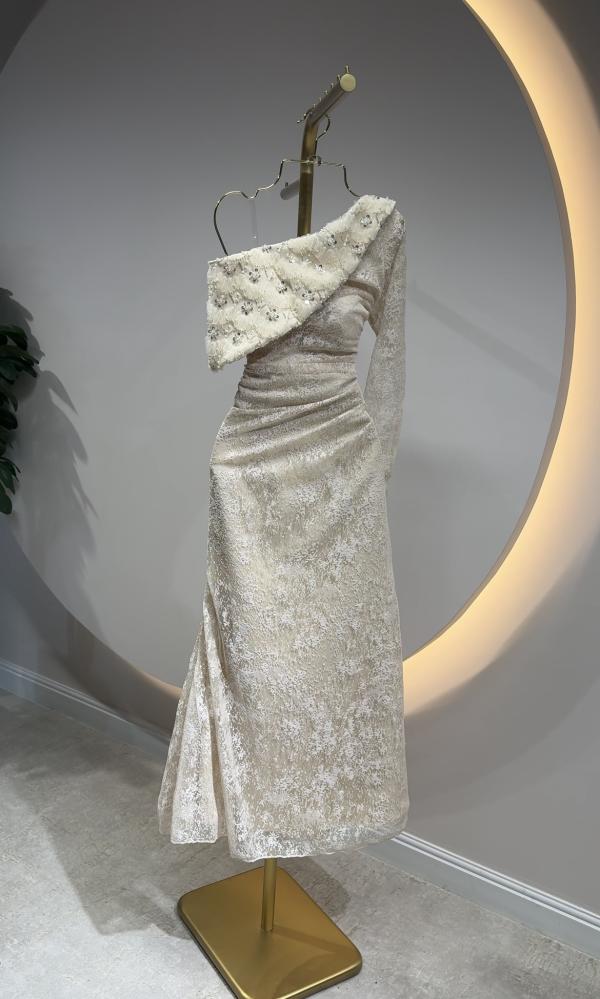 Long beige evening dress with one shoulder
