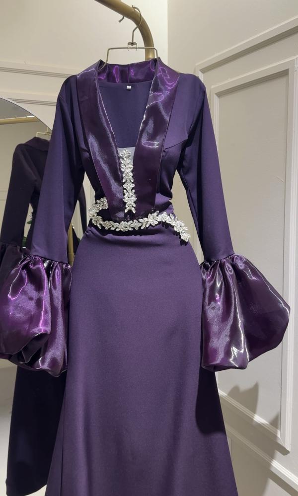 Luxurious lilac dress with crystals