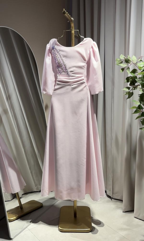 Long pink dress