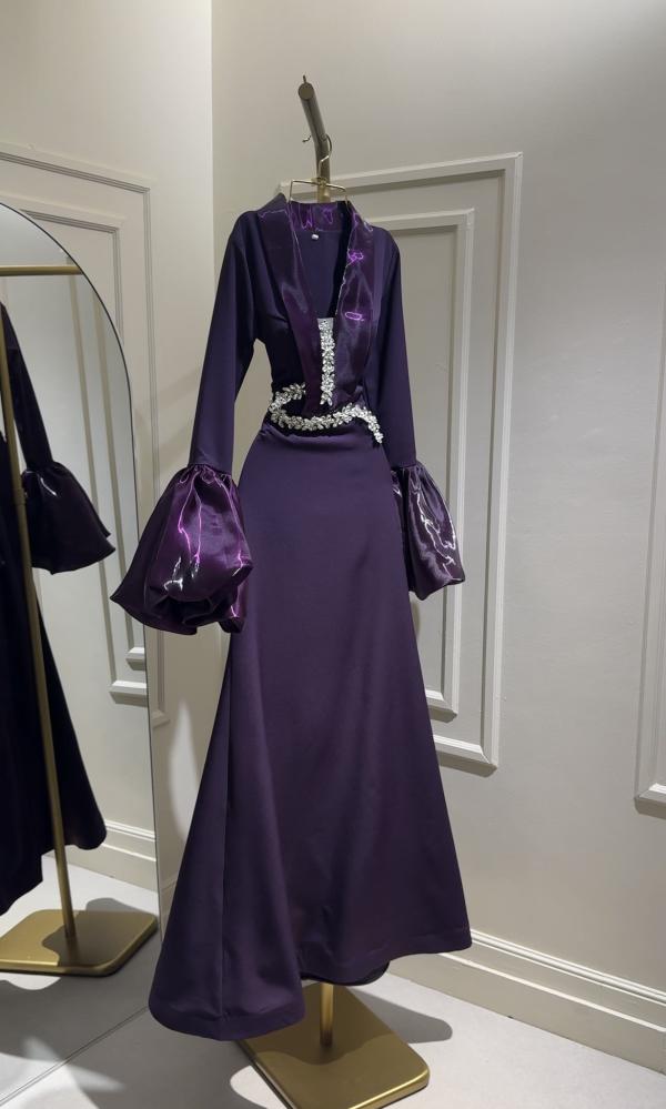 Luxurious lilac dress with crystals