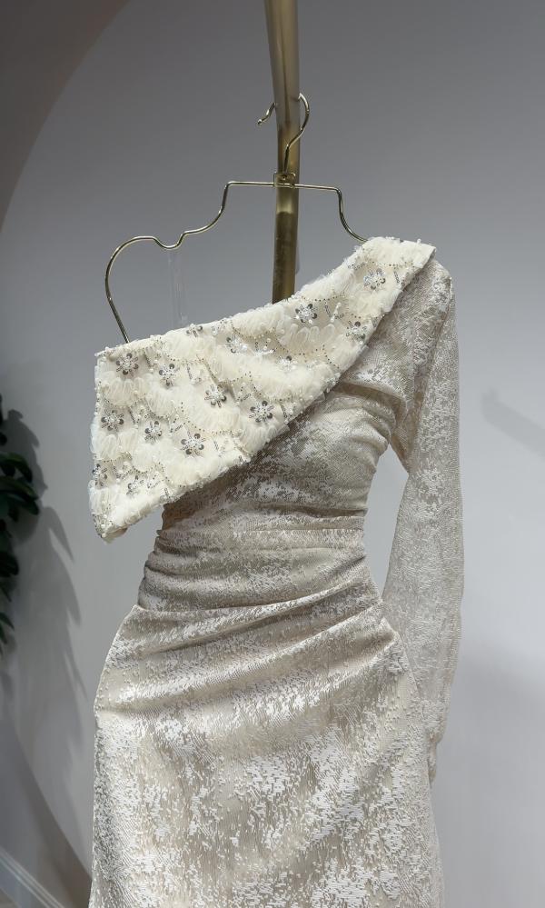 Long beige evening dress with one shoulder