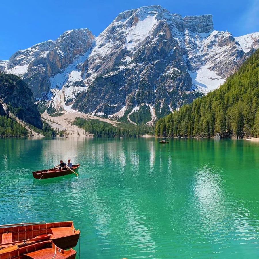 The tourist guide for the northern Italian