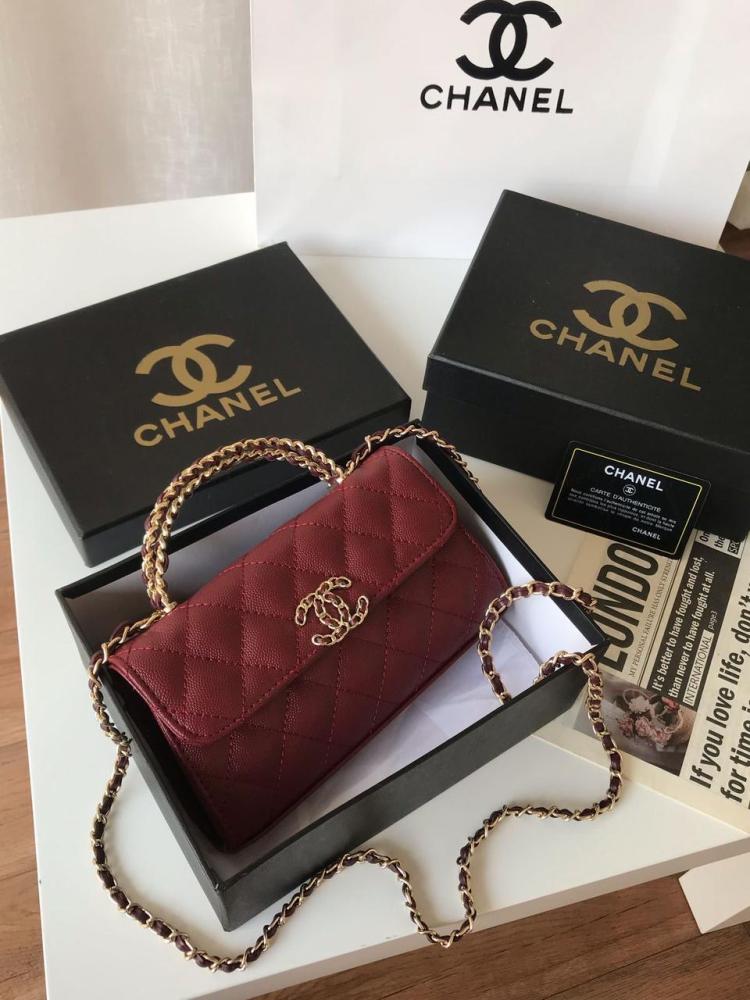 شنطة درجة أولى مستوحاه من شانيل