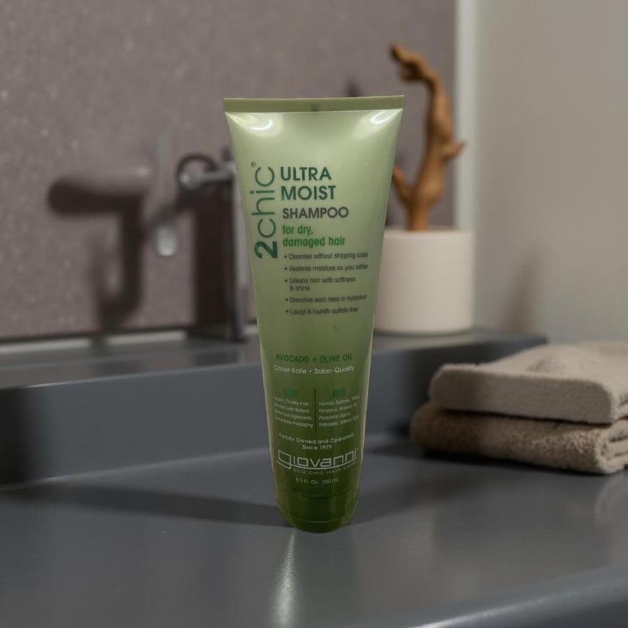 Giovanni Shampoo for Dry and Damaged Hair Avocado and Olive Oil 250ml