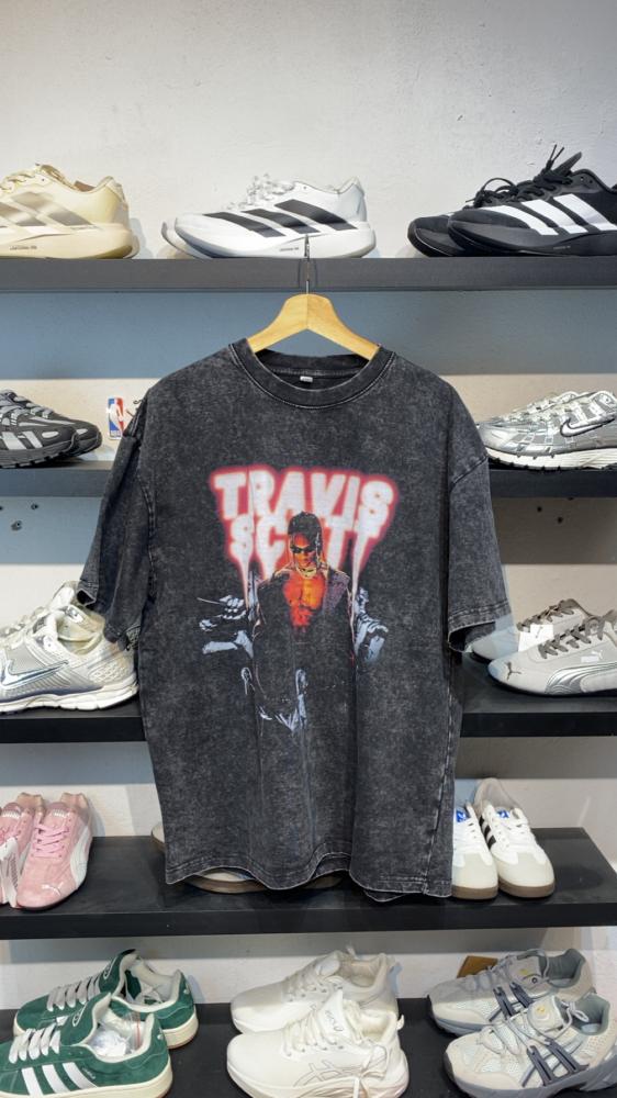 تيشيرت جرافيك أوفر سايز (Graphic Oversized Tee)