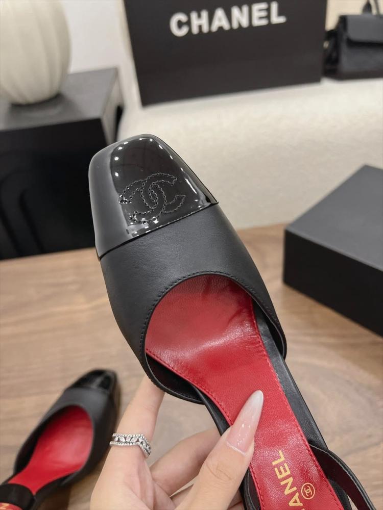 حذاء شانيل Slingback بكعب