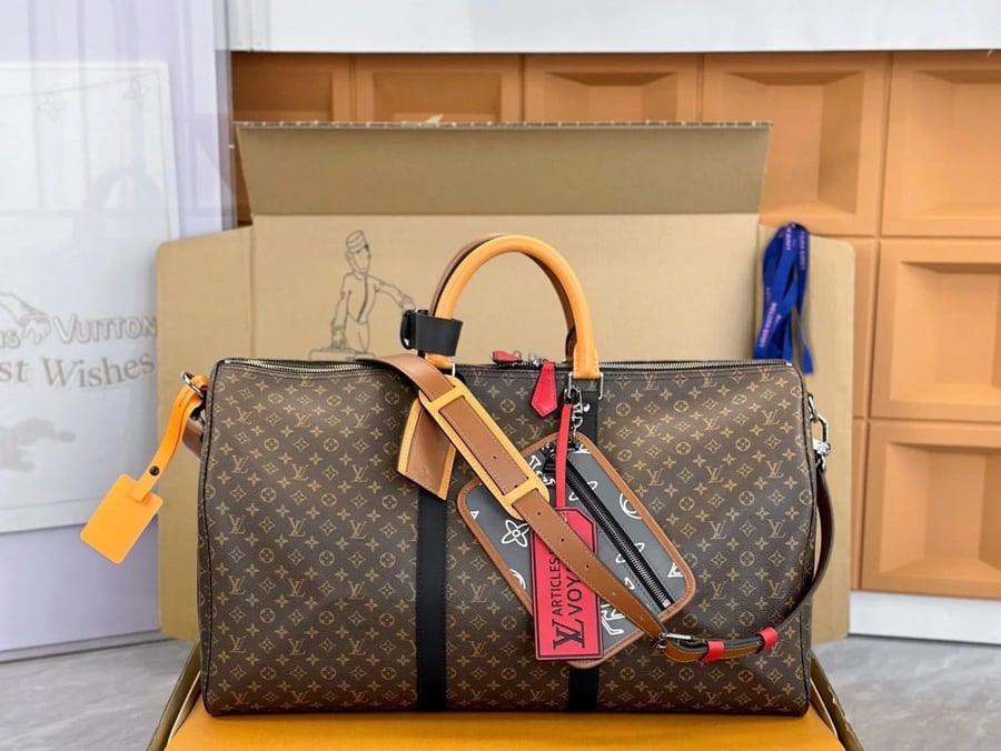 حقيبة لويس فيتون Keepall Bandoulière بني