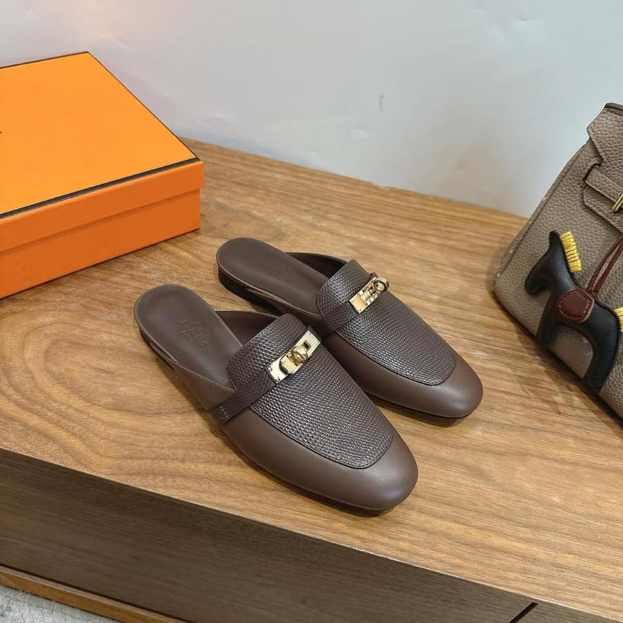 حذاء أوز المفتوح من Hermès - بني شوكولاتة