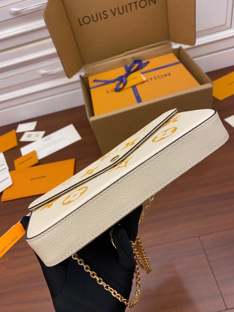 حقيبة لويس فيتون Pochette Félicie-مقاس 21