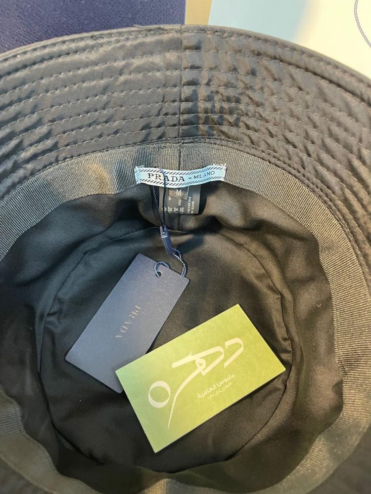 قبعة باكيت من برادا Re-Nylon - أسود