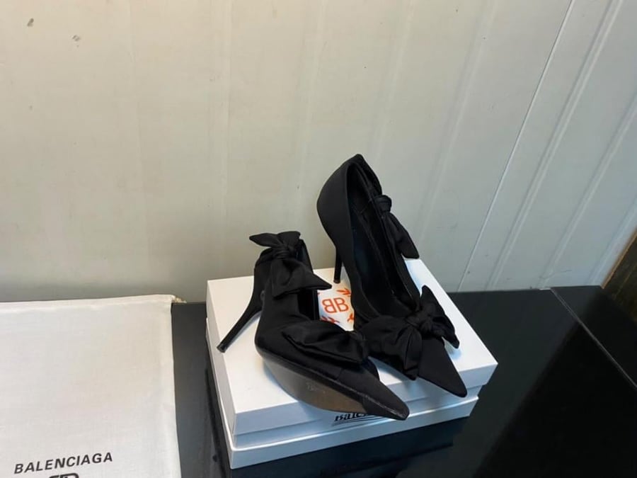 حذاء Knife Knot Bow-Detail Pumps من بالنسياغا