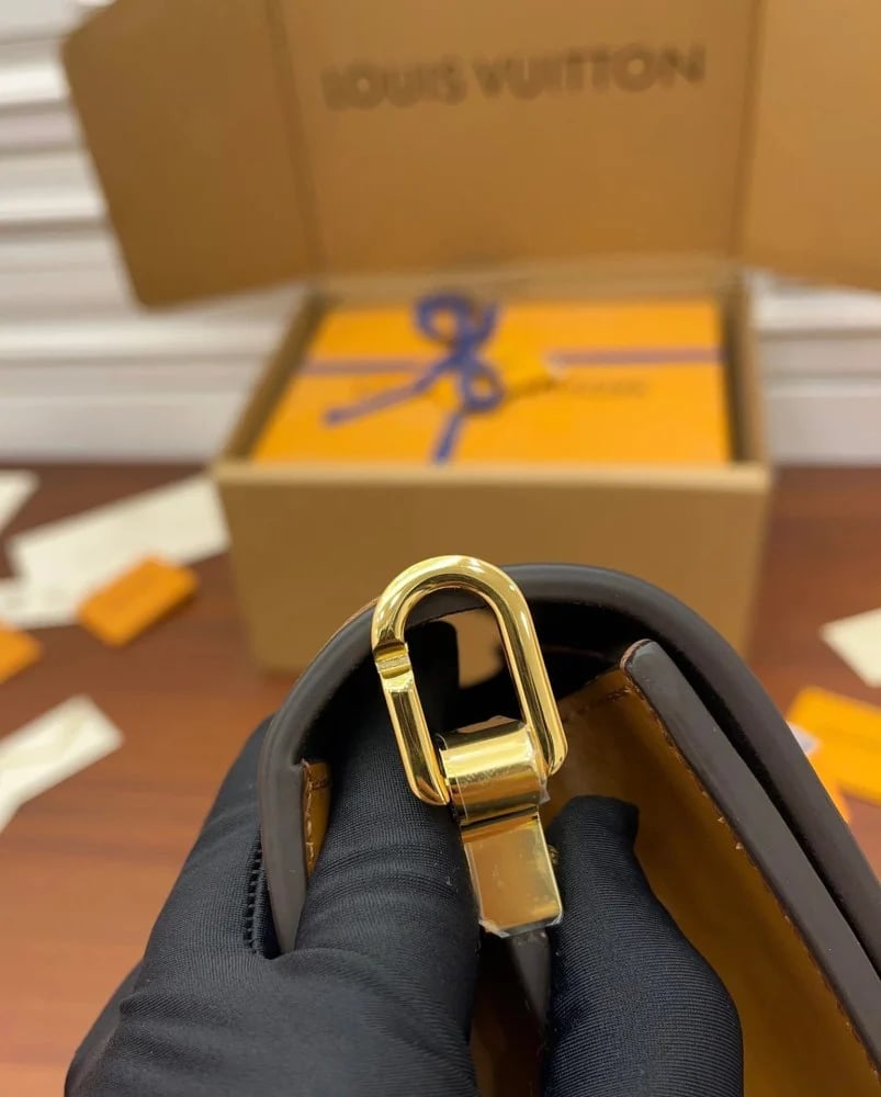لويس فيتون Mini Dauphine