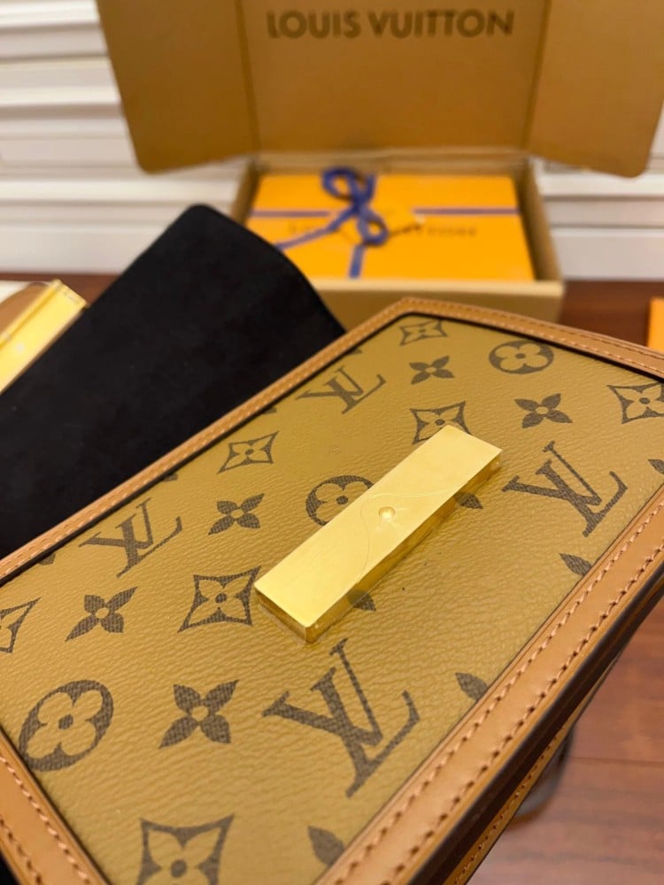 لويس فيتون Mini Dauphine