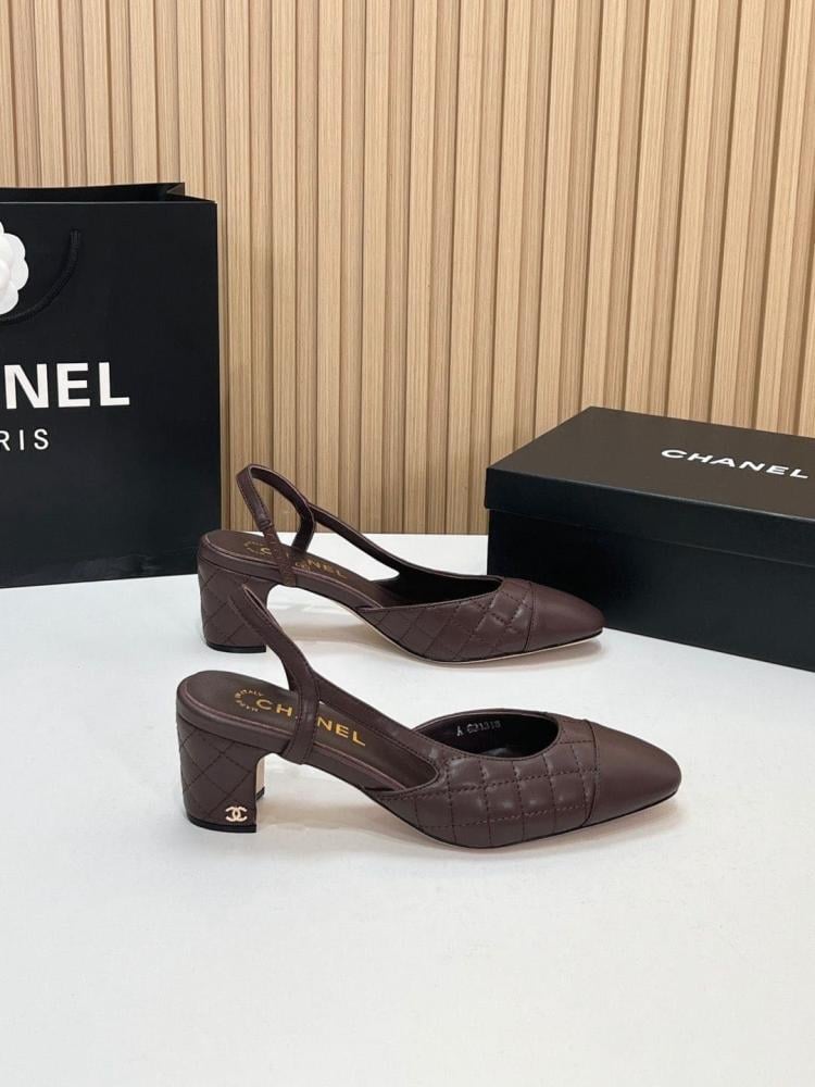 حذاء شانيل Slingback المبطن - بني