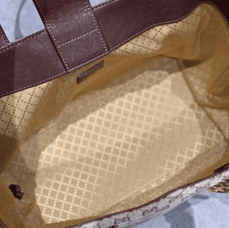 قيبة Gucci Marmont Tote الكبيرة