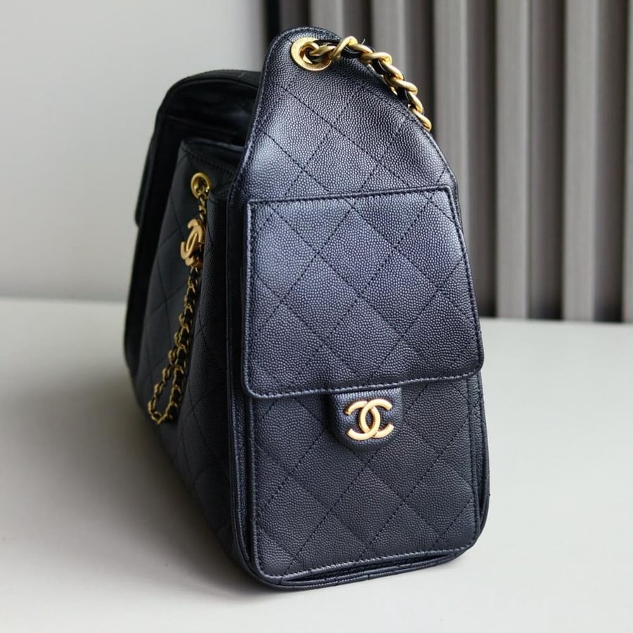 حقيبة Chanel hobo - أسود