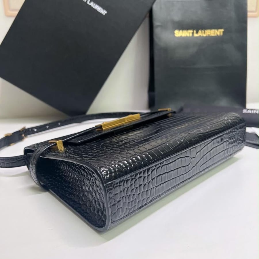 حقيبة Saint Laurent جلد بنقشة التمساح
